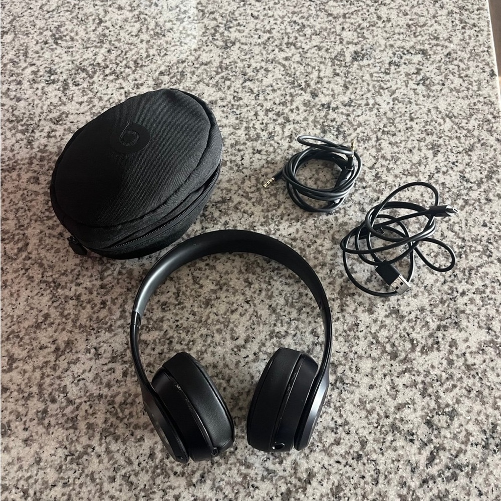 Beats Solo Wireless